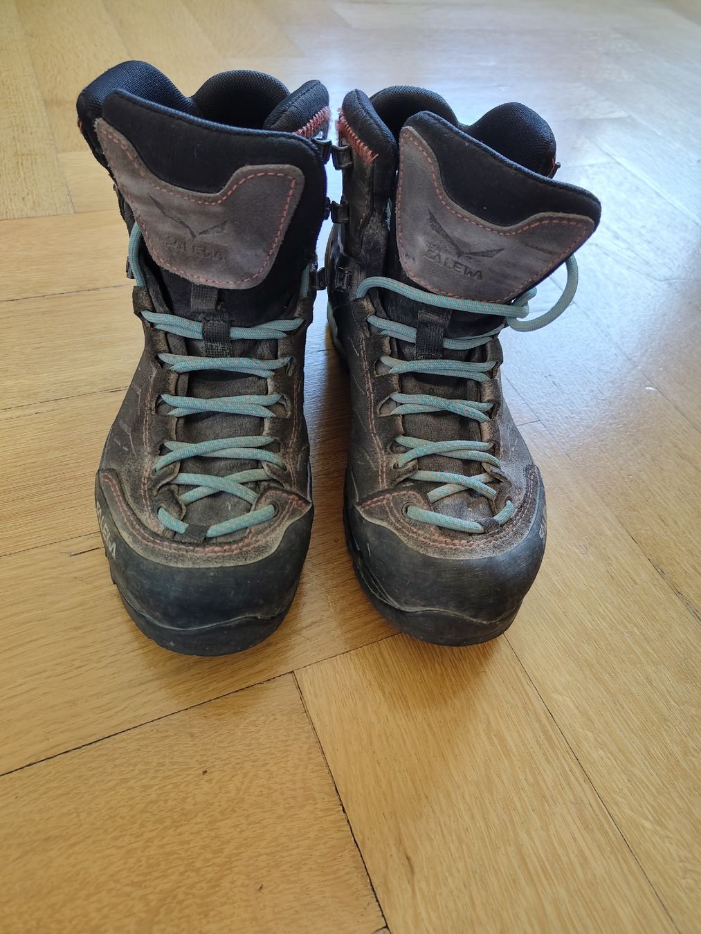 Salewa Damenschuhe: Wanderschuhe Damen Grösse 38 – Gebraucht aus Basel von LBerger