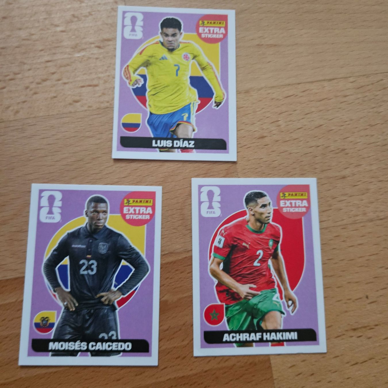 Panini Sammelbilder & Trading cards: ExtraStickers lila Luis Díaz Achraf Hakimi Moisés Caicedo – Gebraucht aus Bad Zurzach von heyjuribo