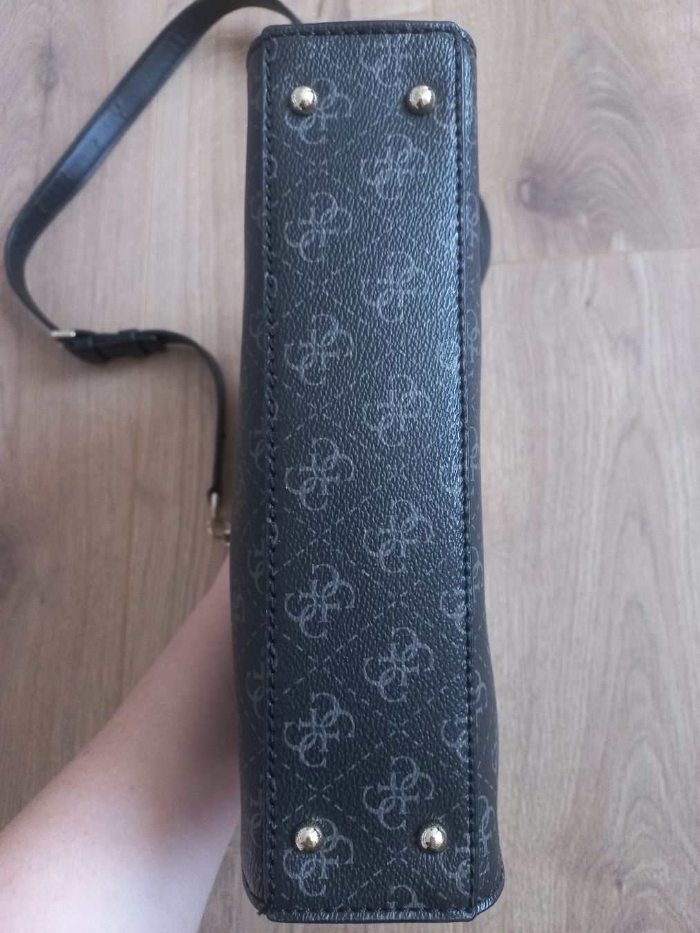 Guess Borse da donna: Guess Handtasche – Usato da Wangen b. Olten venduto da SecondStory4u 4