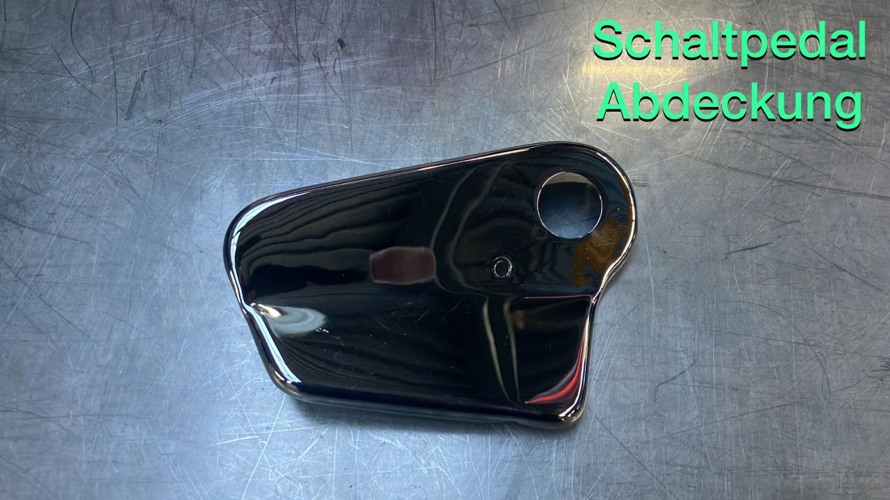 Harley-Davidson Tutti i ricambio per moto: Harley Davidson Schaltpedal-Abdeckung – Usato da Alpnach Dorf venduto da Biker-Lady