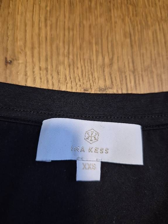 Ina Kess T-shirt: Ina Kess, schwarz – Nuovo (secondo la descrizione) da Feusisberg venduto da cts_55rn 1