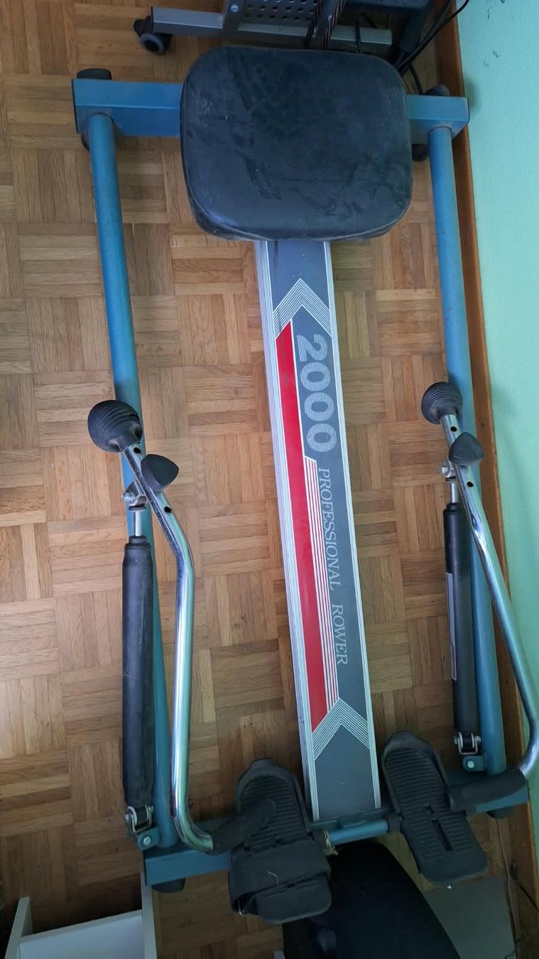 Hometrainer: Crosstrainer schwarz mit Computer,  Top Zustand  – Neu (gemäss Beschreibung) aus Schachen LU von Brocki6105Schachen 2