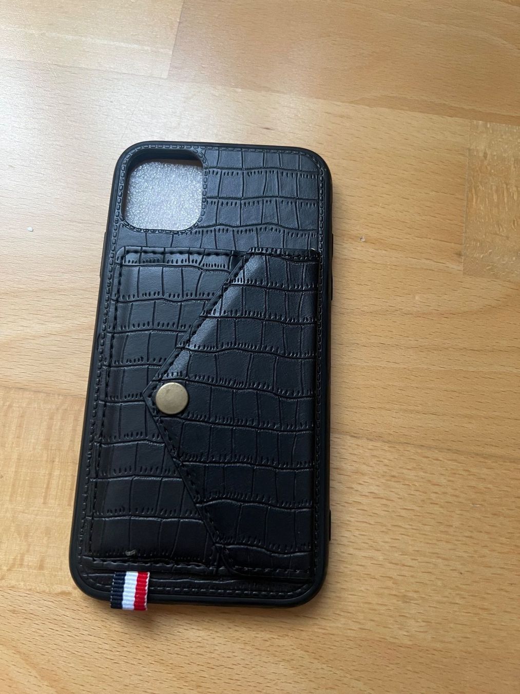 Cover & Protezioni schermo: Handy Hülle Iphone 11 – Nuovo e nell'imballaggio originale da witterswil venduto da Bargo