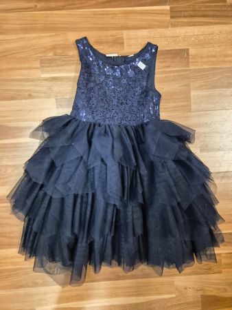 Festliches Kleid mit Pailletten und Tüll, Grösse 128 B11
