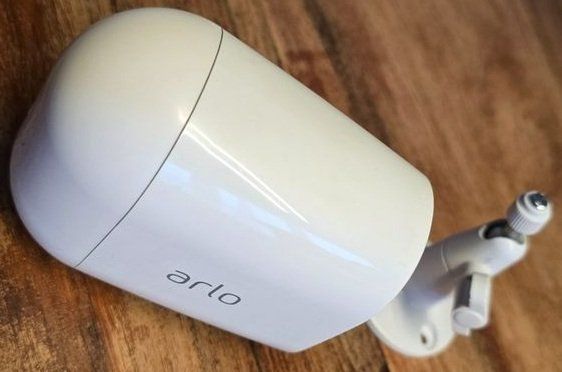 Arlo Videocamere: Arlo Essential Spotlight Kamera – Usato da Zuchwil venduto da Beppe_25.3 1