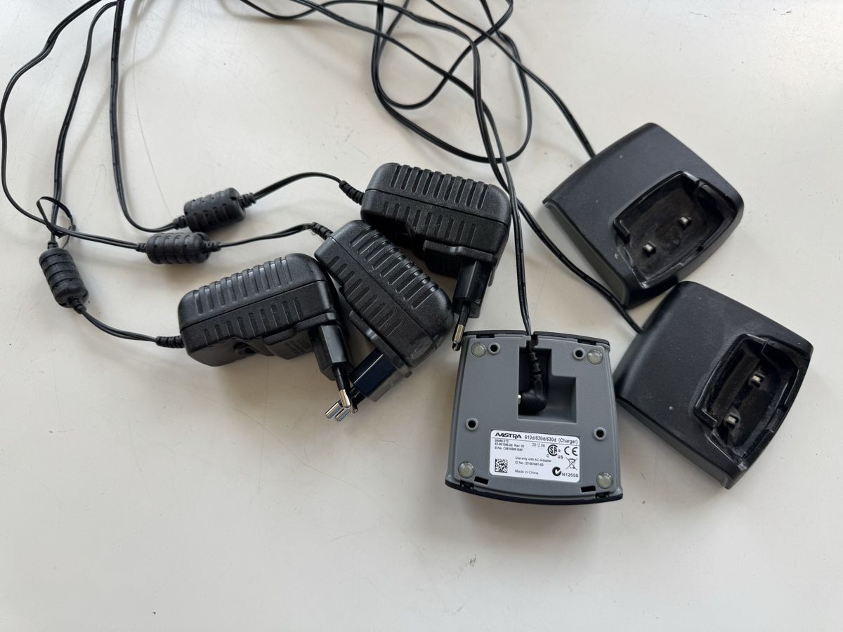 Mitel Telefone: Drahtlose Telefone Aastra Mitel 3 Stück  – Gebraucht aus Therwil von Chineur001 2