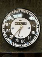 BMW Wanduhr
