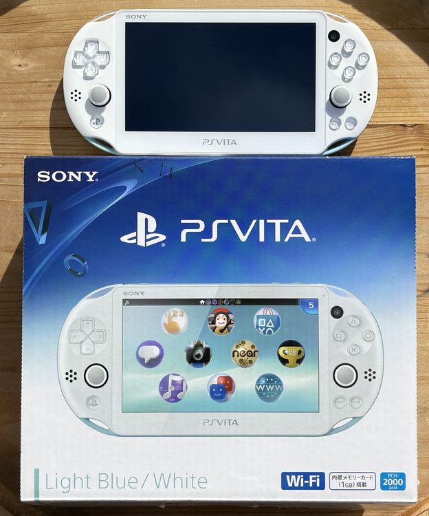 Sony PlayStation PS Vita 2000 Light Blue / White | Acheter sur Ricardo