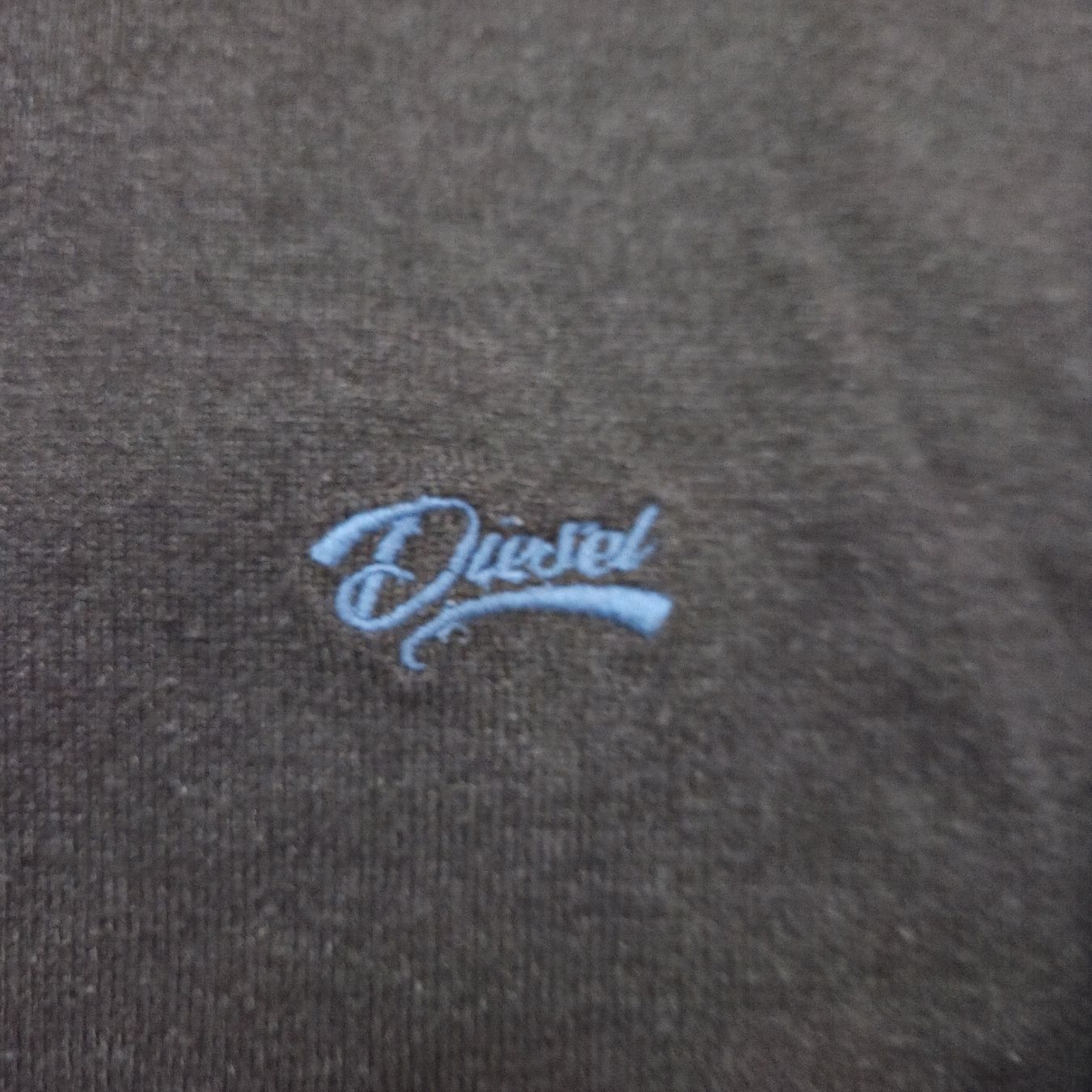 Diesel Maglioni & Felpe: Diesel Vintage Feinstrick Pullover Grau Gr. S  – Usato da Winterthur venduto da Ele_Ele18 1