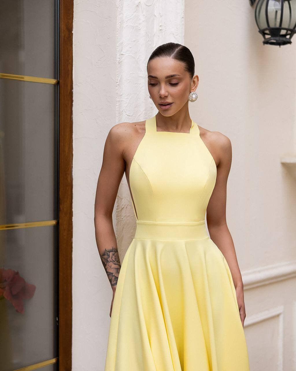 Vestiti: Yellow Elegant Midi Dress with Bow Size: S – Nuovo e nell'imballaggio originale da Zürich venduto da Ms.Me-Fashion 1