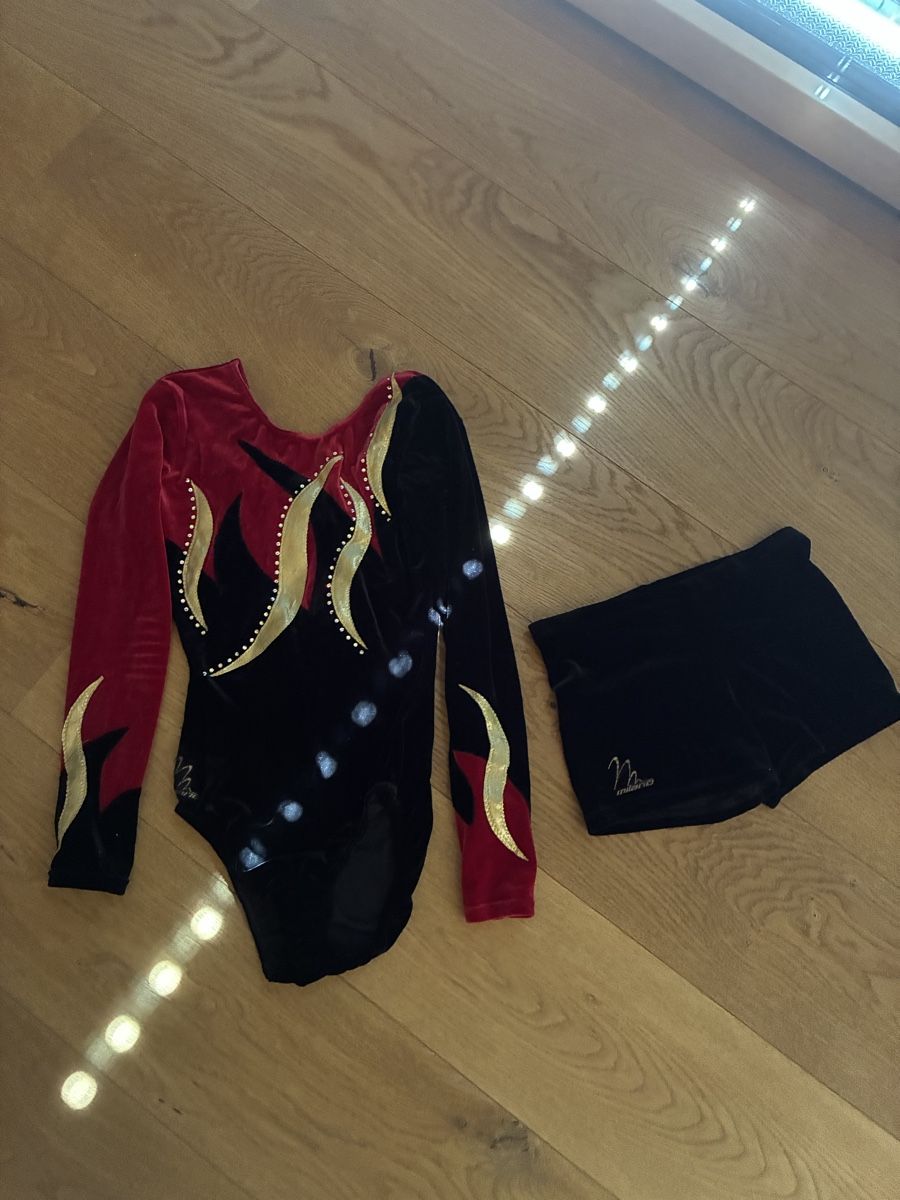 Completi: Milano Turn Anzug und Hose – Usato da Paspels venduto da giu_vt7p