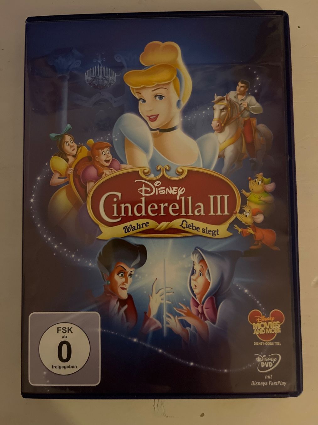 Tutti i DVDs: Disney DVD : Cinderella 1-3 – Nuovo (secondo la descrizione) da Sierre venduto da black.box 3