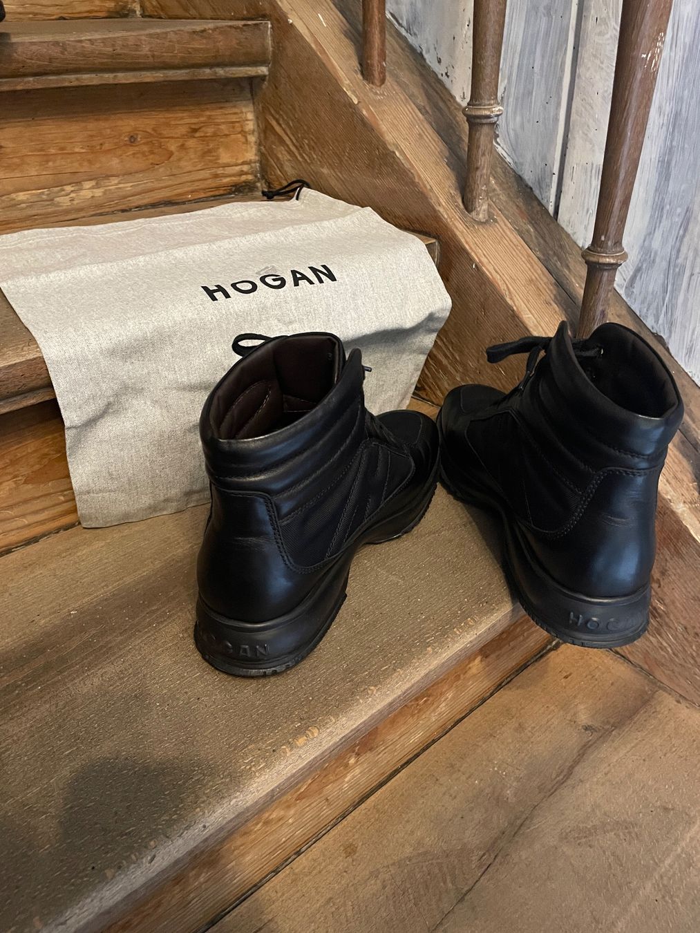Hogan Scarpe da donna: HOGAN Winterschuhe, schwarz, Gr. 39 1/2 – Usato da Baar venduto da koala9 2