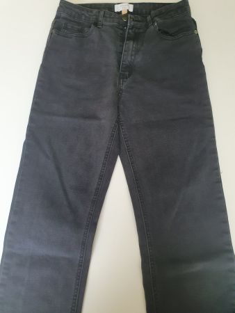 1x Chapter Young Jeans, 1x Jeans Grösse 152/158 (12-13J)