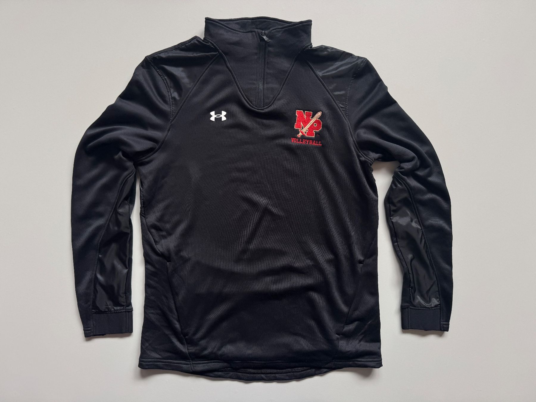 Under Armour Maglioni & Felpe: Under Armour sport pullover Women M – Usato da Neuchâtel venduto da _Easy_to_Find_