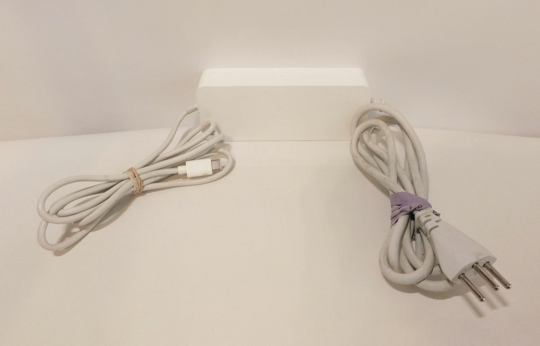 Apple Unità & Adattatore: Mac Mini Netzteil 85W – Usato da Emmenbrücke venduto da Ulisse-22