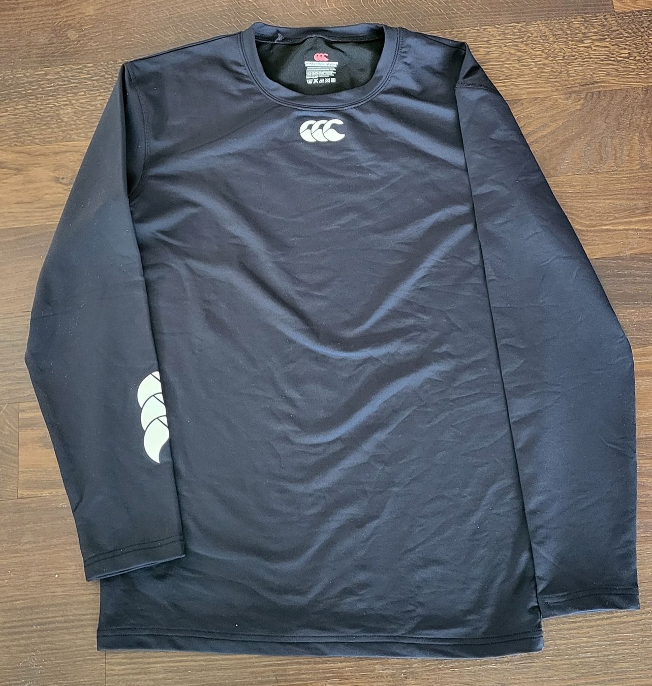 Leibchen & Hosen: Canterbury longshirt XL schwarz – Gebraucht aus Unterseen von rej_lnk9