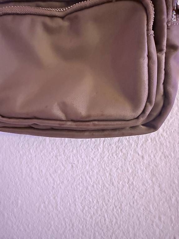 Borse: Bauchtasche mit Anhänger – Usato da Winterthur venduto da OliviaC5 3