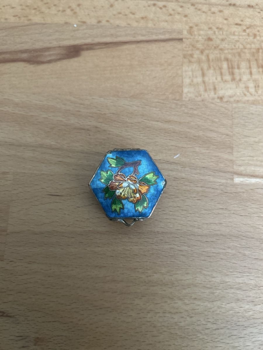 Pots: Boîte hexagonale émaillée fleurs bleu – D'occasion à Orbe par chr_f5zv 2