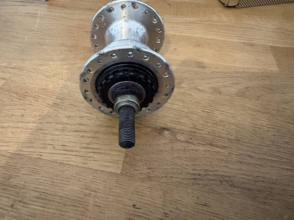 Shimano Pezzi di ricambio: Moyeux avant Shimano NEXUS – Usato da Biel/Bienne venduto da pat_kh7v 1