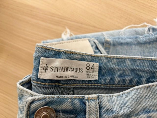 Stradivarius Jeans: Jeans Stradivarius – Gebraucht aus Binningen von son_x7yt