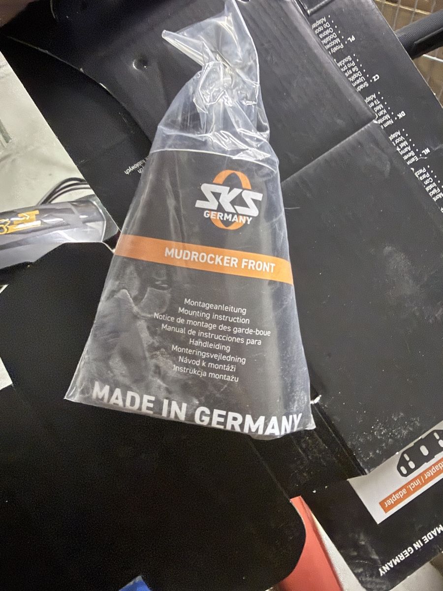 Sonstiges Fahrzeugzubehör: SKS Mudrocker Front mudguard – Neu (gemäss Beschreibung) aus Glattpark(Opfikon) von Petevisuals
