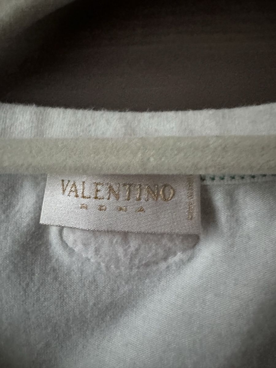 Valentino Tops: VALENTINO Roma Top weiss Gr.34 – Gebraucht aus Brütten von Rod816 2