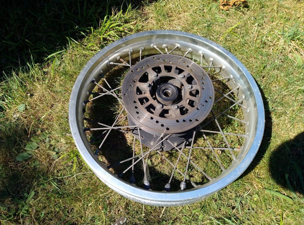 Axe de roue arrière pour Yamaha 600 Ténéré - 1VJ main image 0