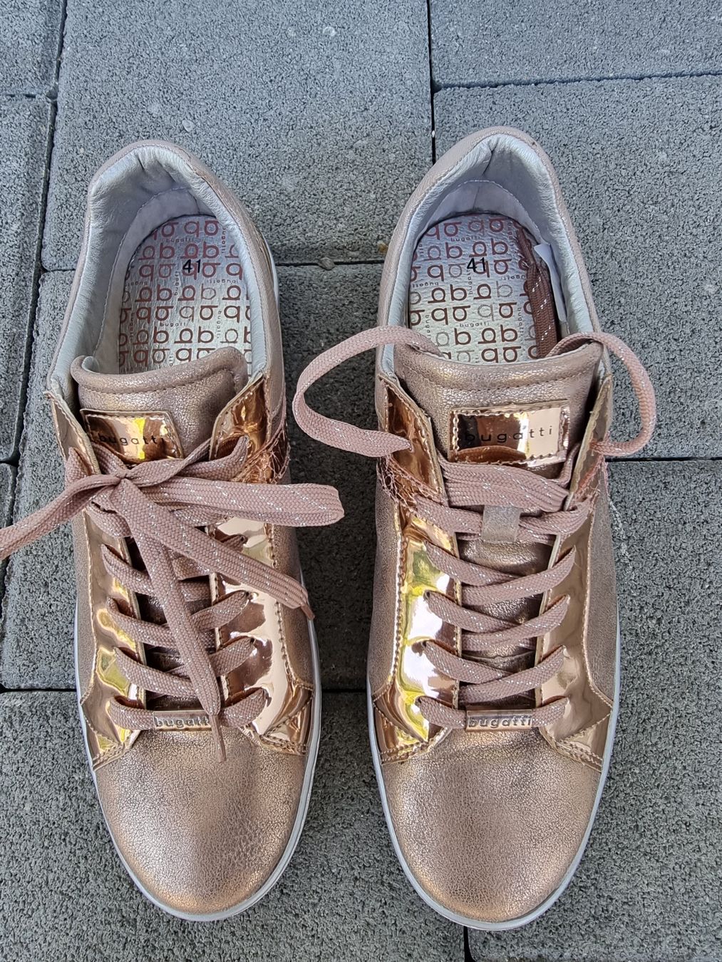 Bugatti Damenschuhe: BUGATTI sneakers femme, p.41 – Gebraucht aus St-Gingolph von GoldenKeys 1