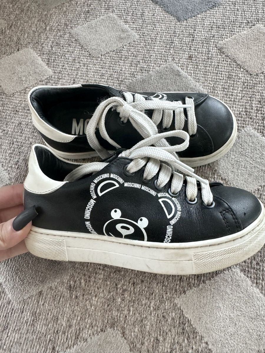 Moschino Schuhe für Jungen: Kinder Schuhe Moschino Gr.29 – Gebraucht aus Luzern von doj_t68f