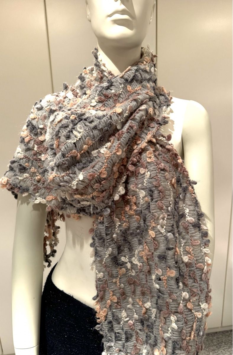 Foulard & Sciarpe: Echarpe  originale et ravissante – Nuovo (secondo la descrizione) da Genève venduto da flocon06