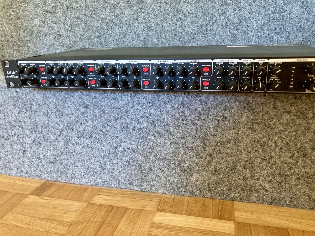 Mischpulte: Samson SM-10 Line Mixer – Gebraucht aus Glattfelden von Pedals