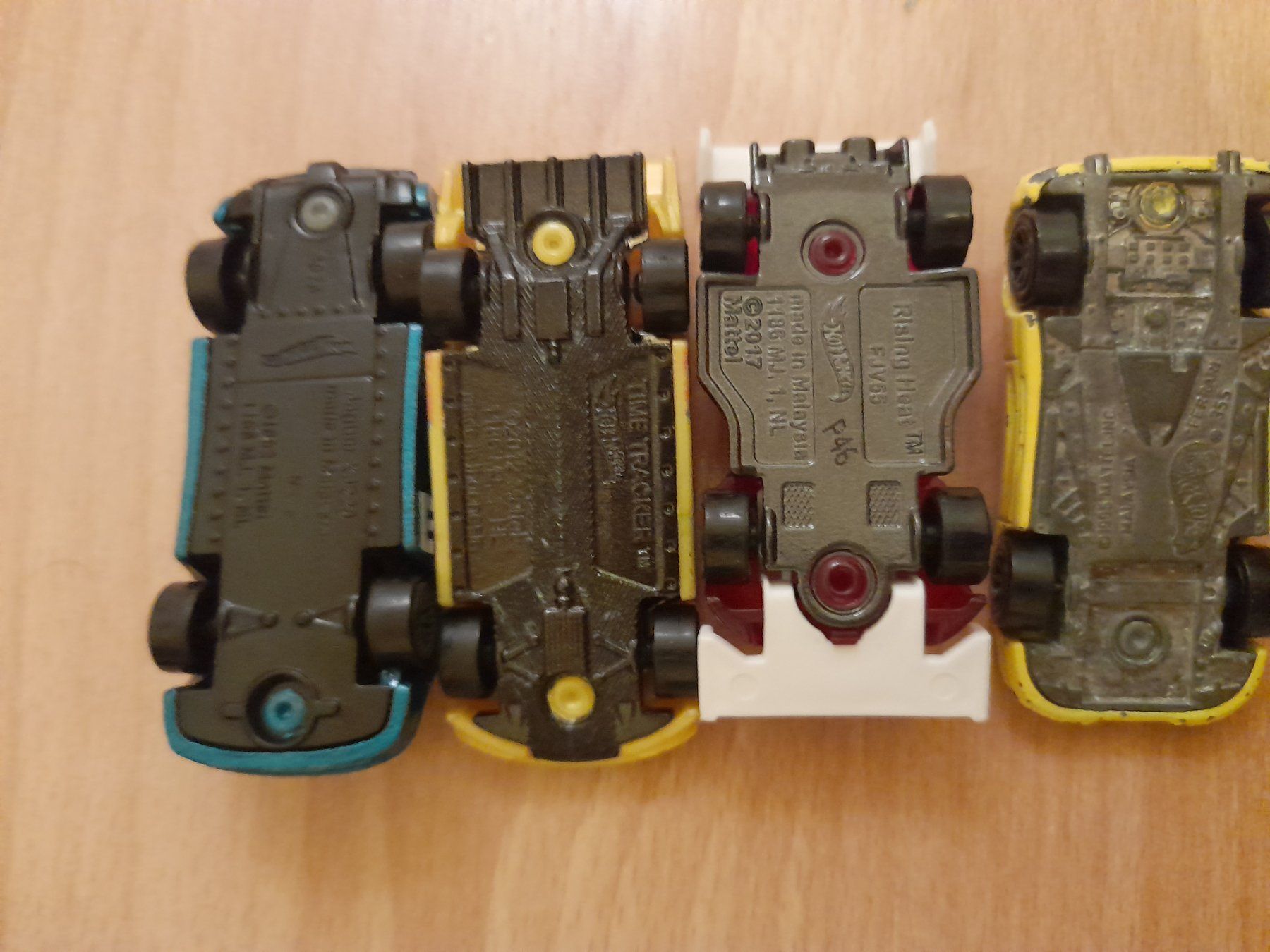 Hot Wheels Giocattoli: 4 Hot Wheels Spielautos – Usato da Lustmühle venduto da chevi03 2