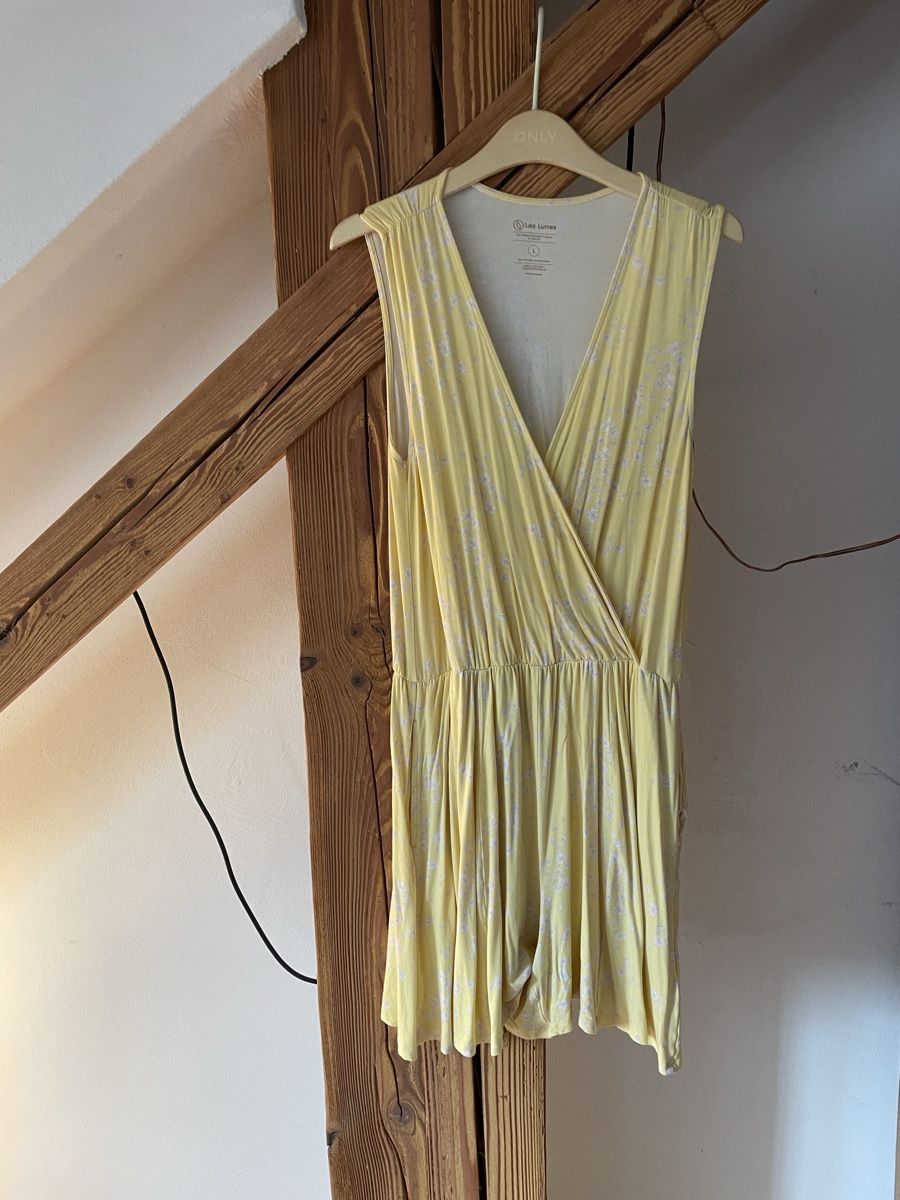 Tute: Kurzer Jumpsuit Les Lunes – Usato da Dinhard venduto da juliah13