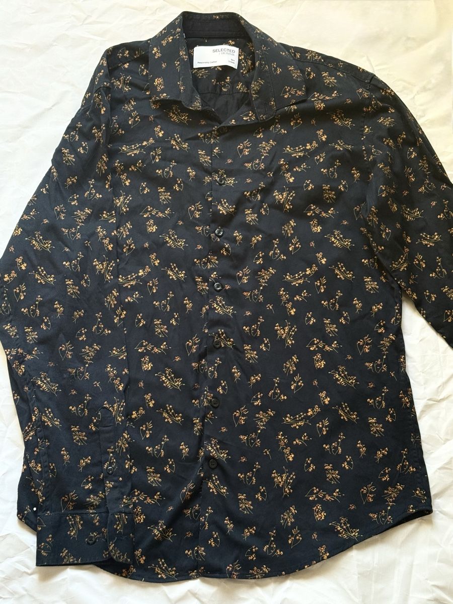 Hemden: Shirt  – Gebraucht aus Vevey von mmmariya_3m