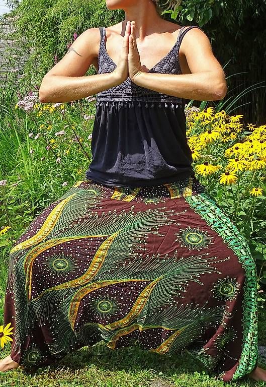 Hosen: Neue wunderschöne Aladinhosen – Gebraucht aus Oberwil b. Zug von Temuera 1