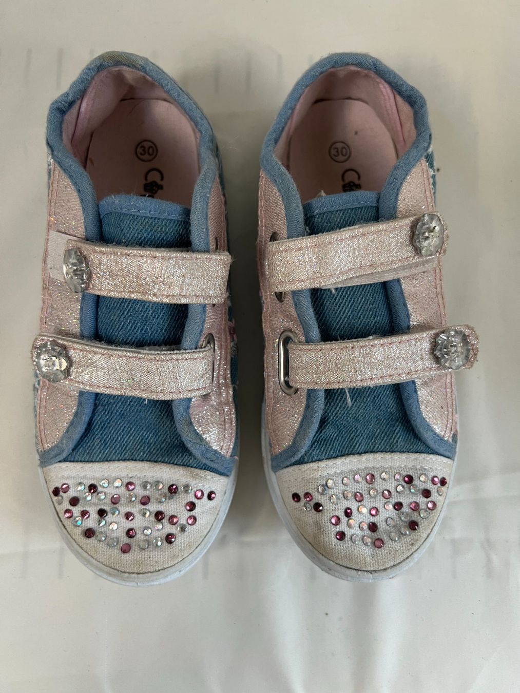 Scarpe per ragazze: Jeansturnschuhe Grösse 30 – Usato da Zürich venduto da Drahtzug 1