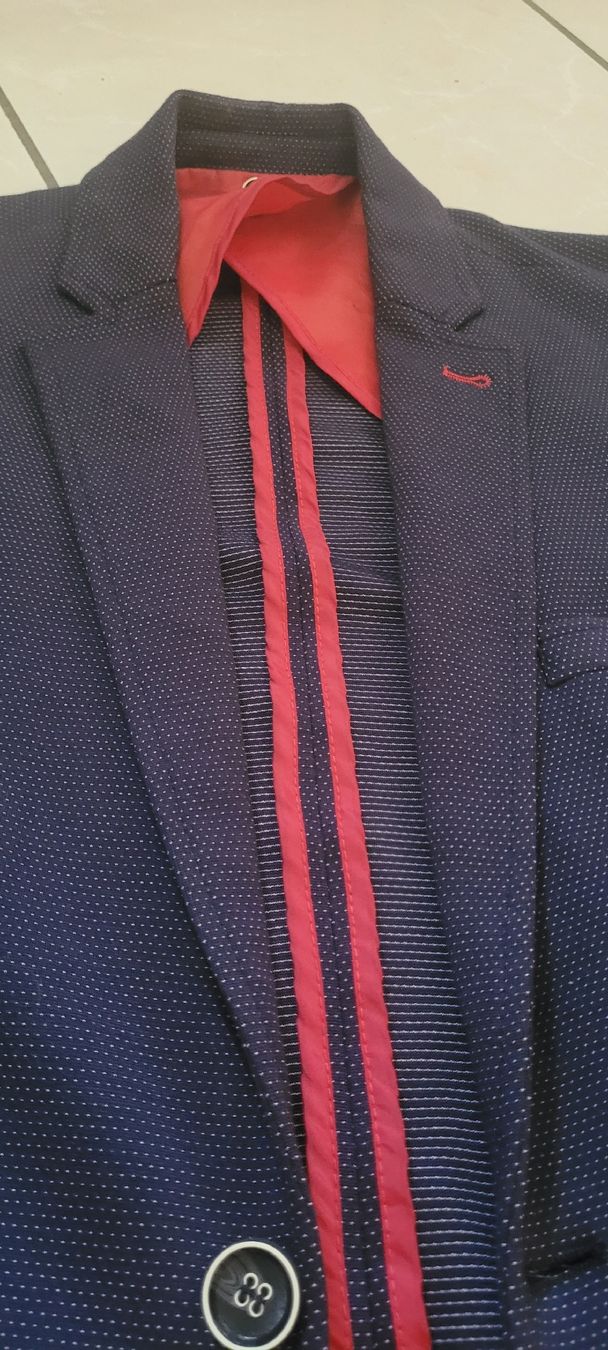 Vestes: blazer – D'occasion à Vevey par dar_jk9w 1