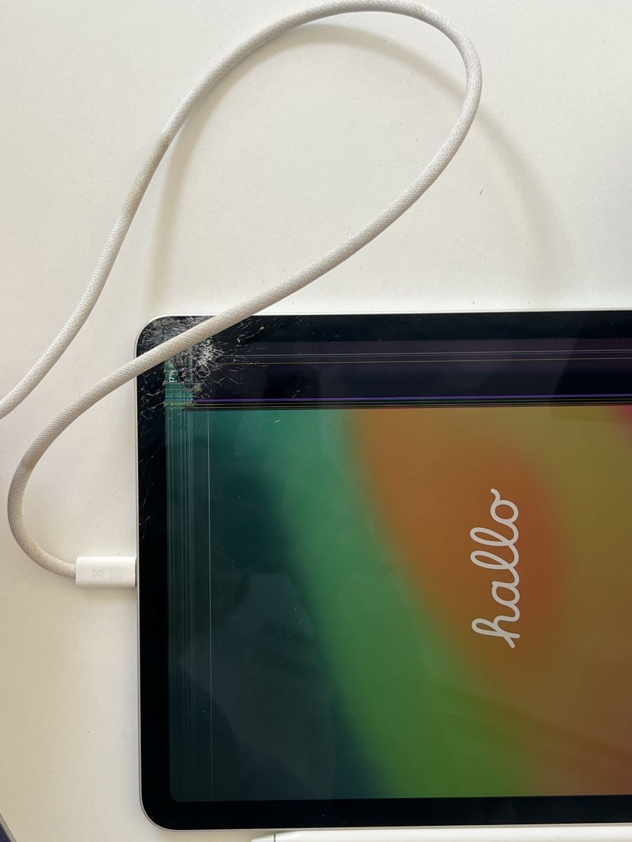 Apple Tablet PC: I pad Air – Usato da Zürich venduto da hannah.liaaa 7