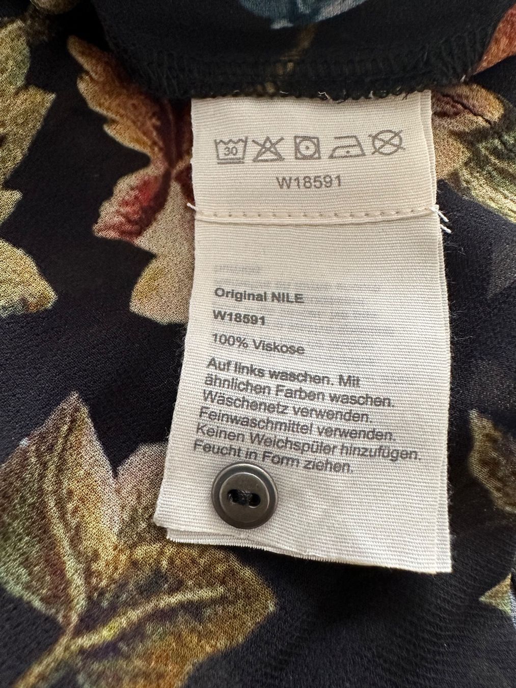 Nile Blusen: Nile Bluse L – Neu und originalverpackt aus Gerlafingen von Uragano 4
