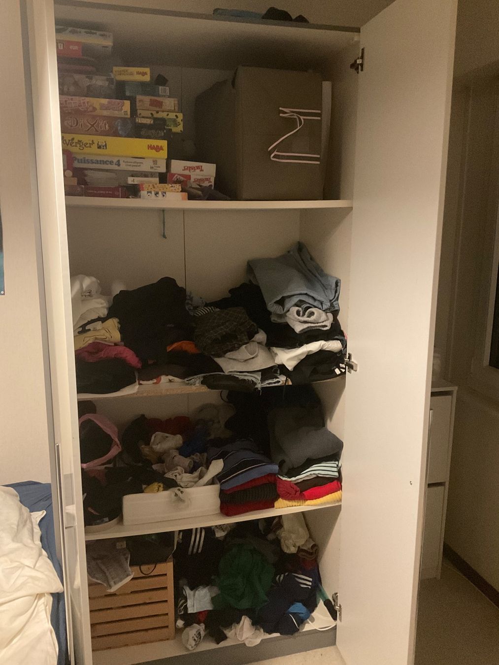 Armadi: Armoire – Usato da chexbres venduto da guerin 2