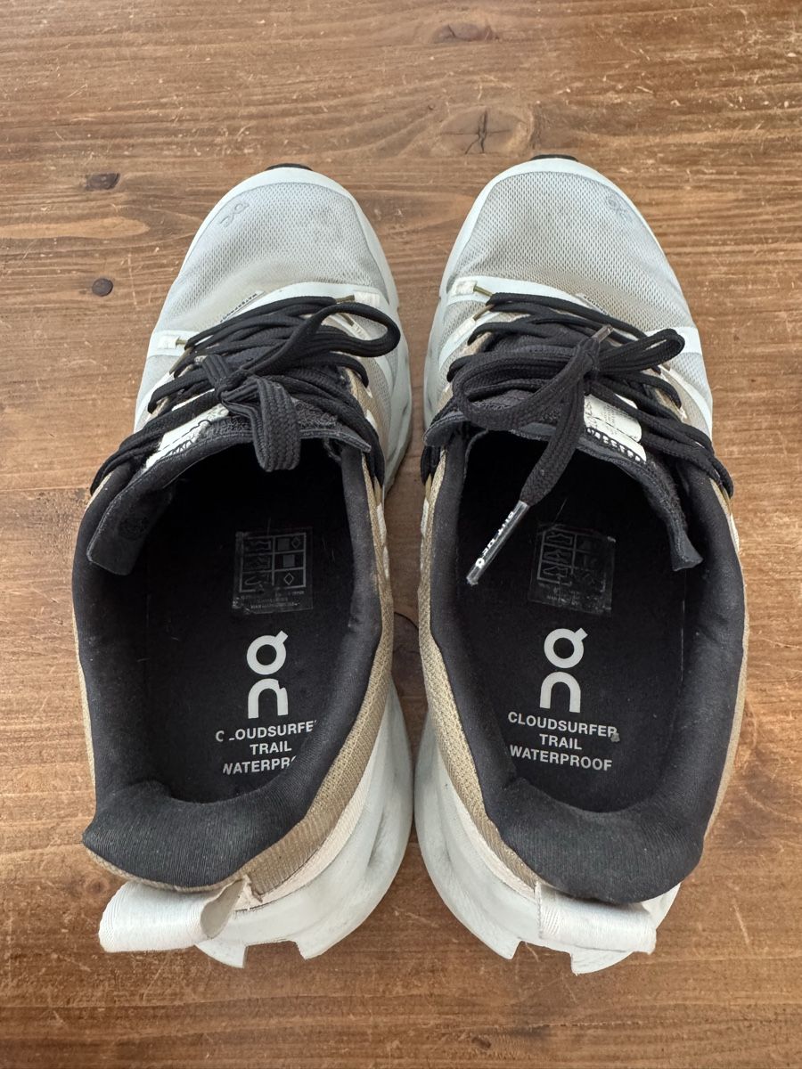 On Scarpe da donna: On Cloudsurfer Trail Waterproof Trailrunning Schuh – Usato da Jona venduto da geben_und_nehmen 3