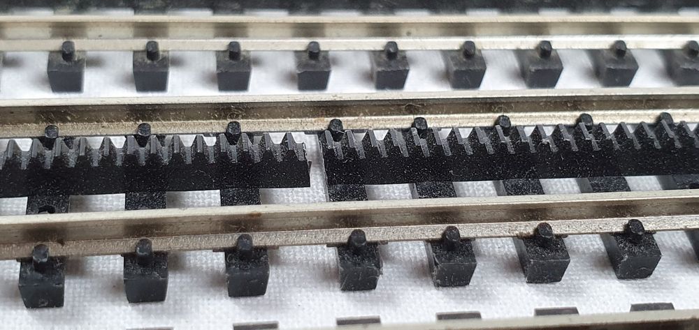 Fleischmann 9119 ZAHNSTANGENGLEIS 222 Mm (Neu Und Originalverpackt) In - Foto 7