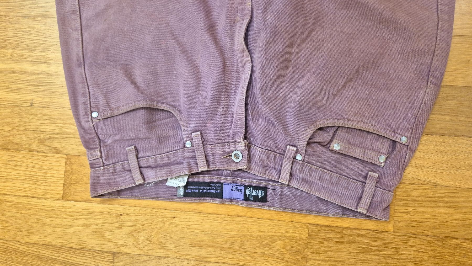 Levi's Jeans: vintage levis jorts – Usato da Sarnen venduto da Fashionstuff 2