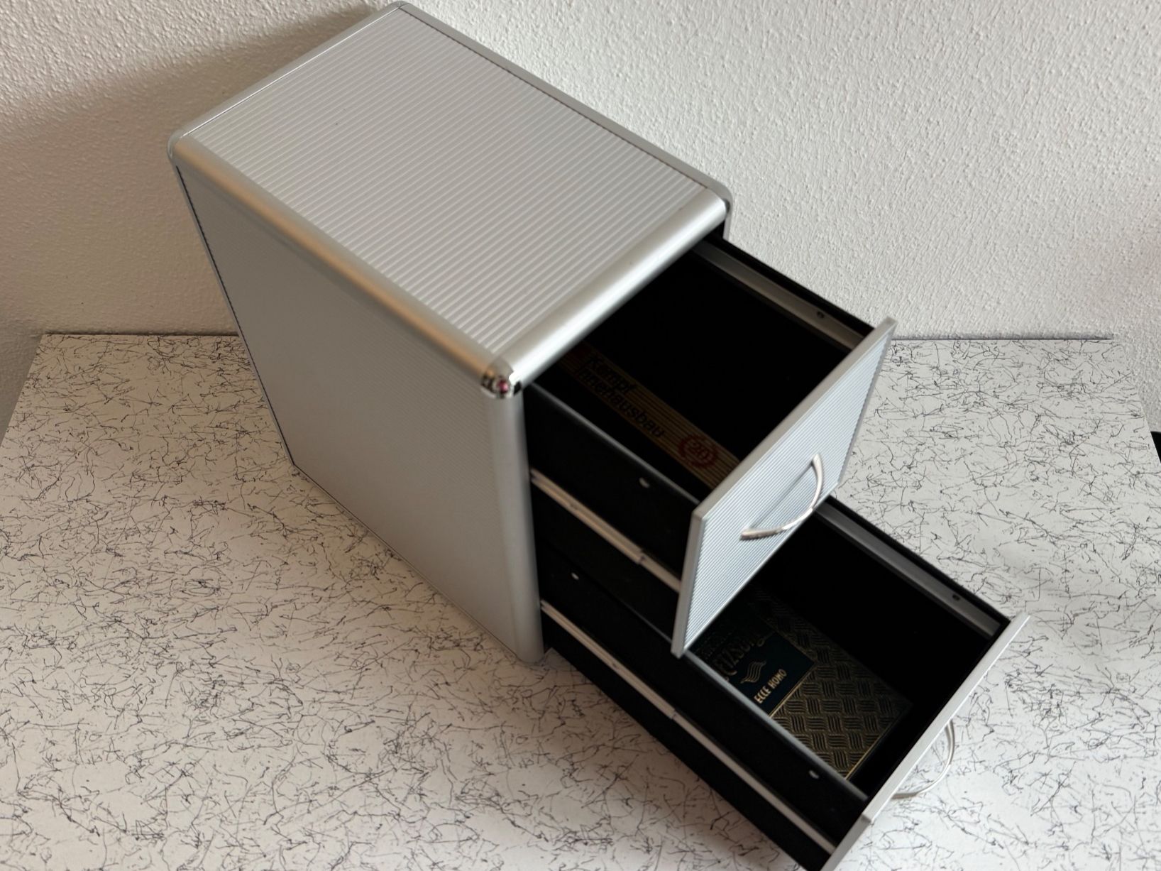 Sistemi di archiviazione: Schubladenbox Alufach HAMA CD-ROM FILE-BOX 300 – Usato da Zürich venduto da TiptopGerneWieder 7