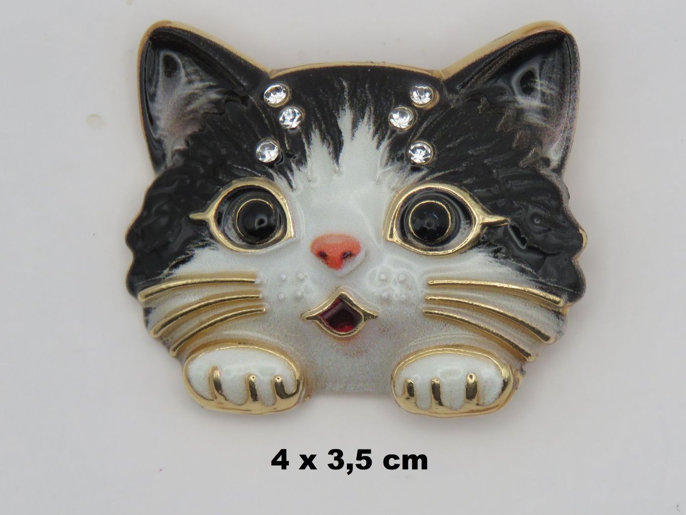 Broches & Aiguilles: Brosche - BÜSI - Emaille - Glitzersteine - 4x3,5cm – Neuf avec emballage d'origine à Grenchen par Yamahwildstar16