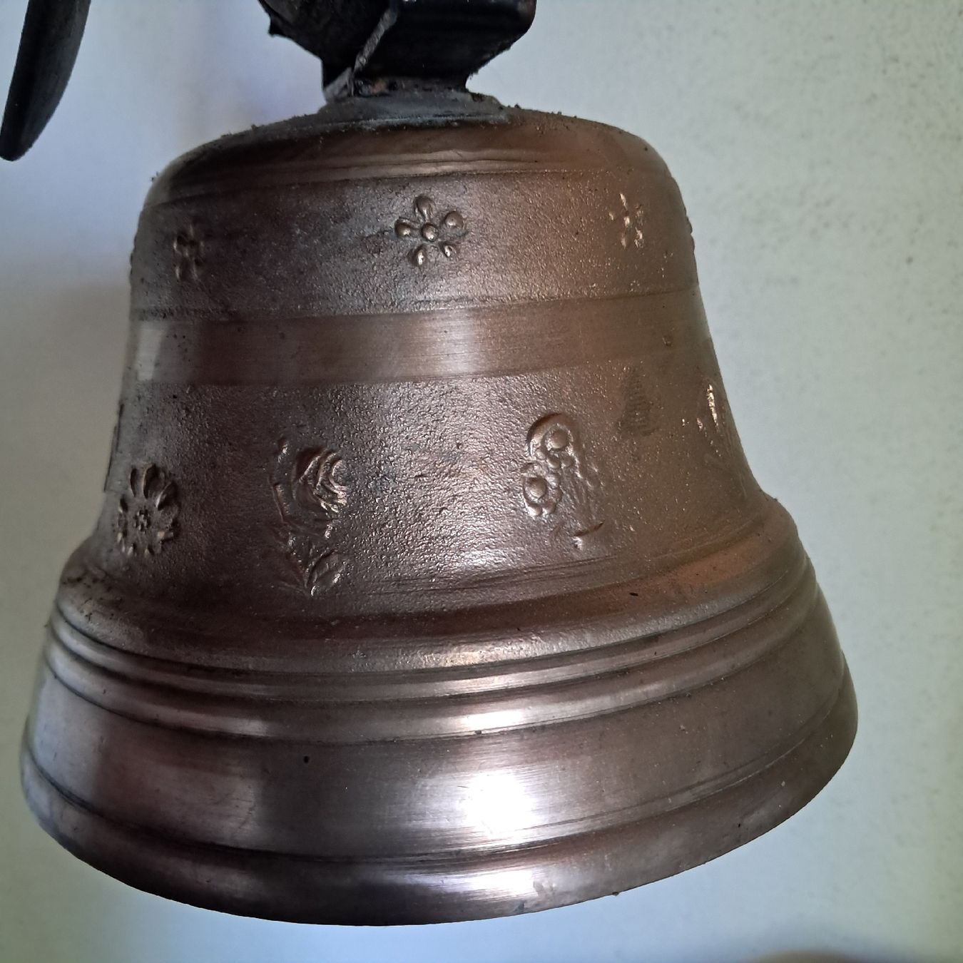 Cloches & sonnailles: ALTE Albert GUSSET GLOCKE  – D'occasion à Murten par SHETHOF 5