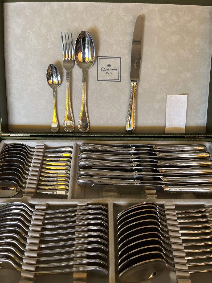 Christofle Set di posate: Christofle Perle 48x couverts – Usato da Morges venduto da bijouxsterling2019