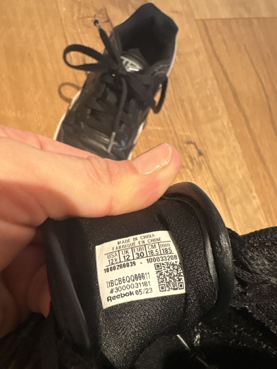Reebok Scarpe per ragazzi: Jungen Reebok sneaker 30 18,5 cm – Usato da Birrhard venduto da kristiii 3