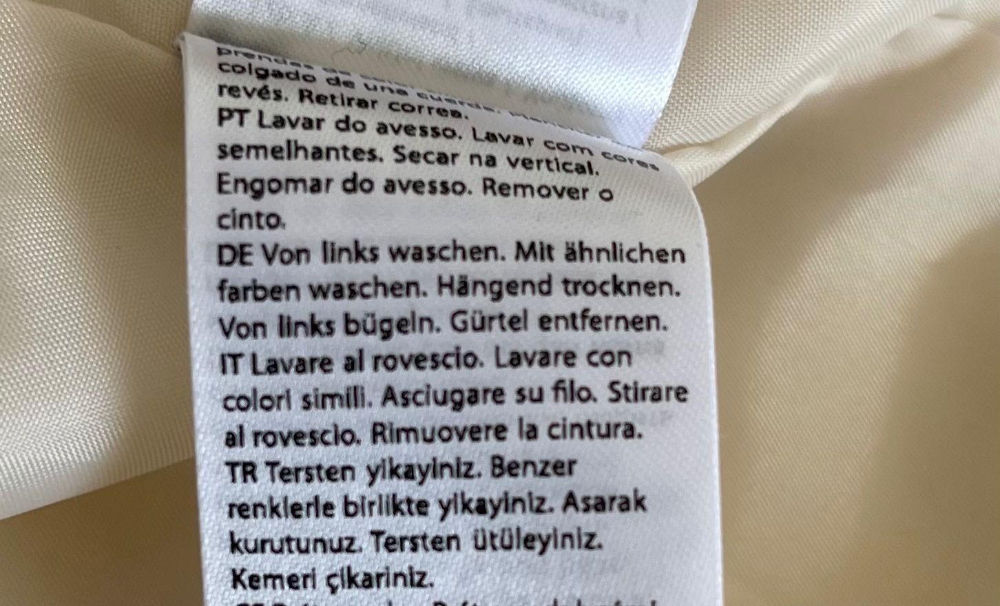 Na-kd Cappotti: NA-KD Trenchcoat creme Gr. 38/40 – Nuovo (secondo la descrizione) da Wangen b. Olten venduto da VeraHa 9